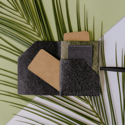 Portofel "SMART XS" din piele de cocos