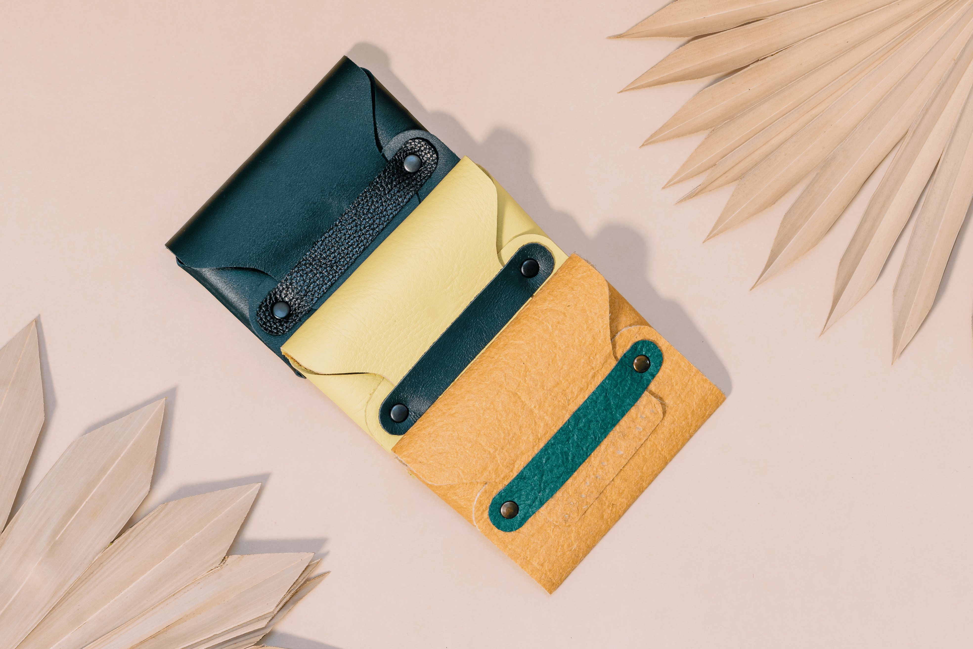 Portofel din piele naturala reciclata "AD19 Mini" – imagine 5
