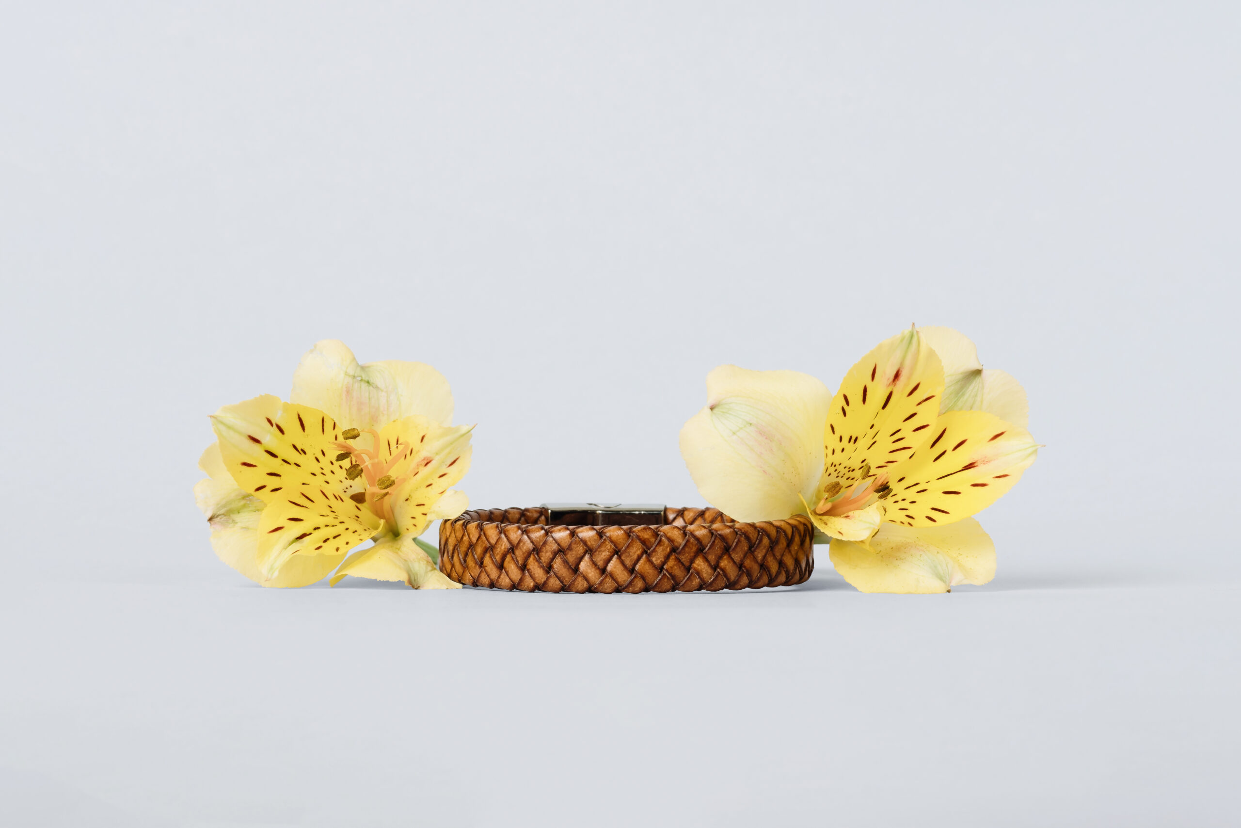 Bratara impletita din piele naturala – imagine 2