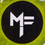 MUNTE-MA FRUMOS LOGO