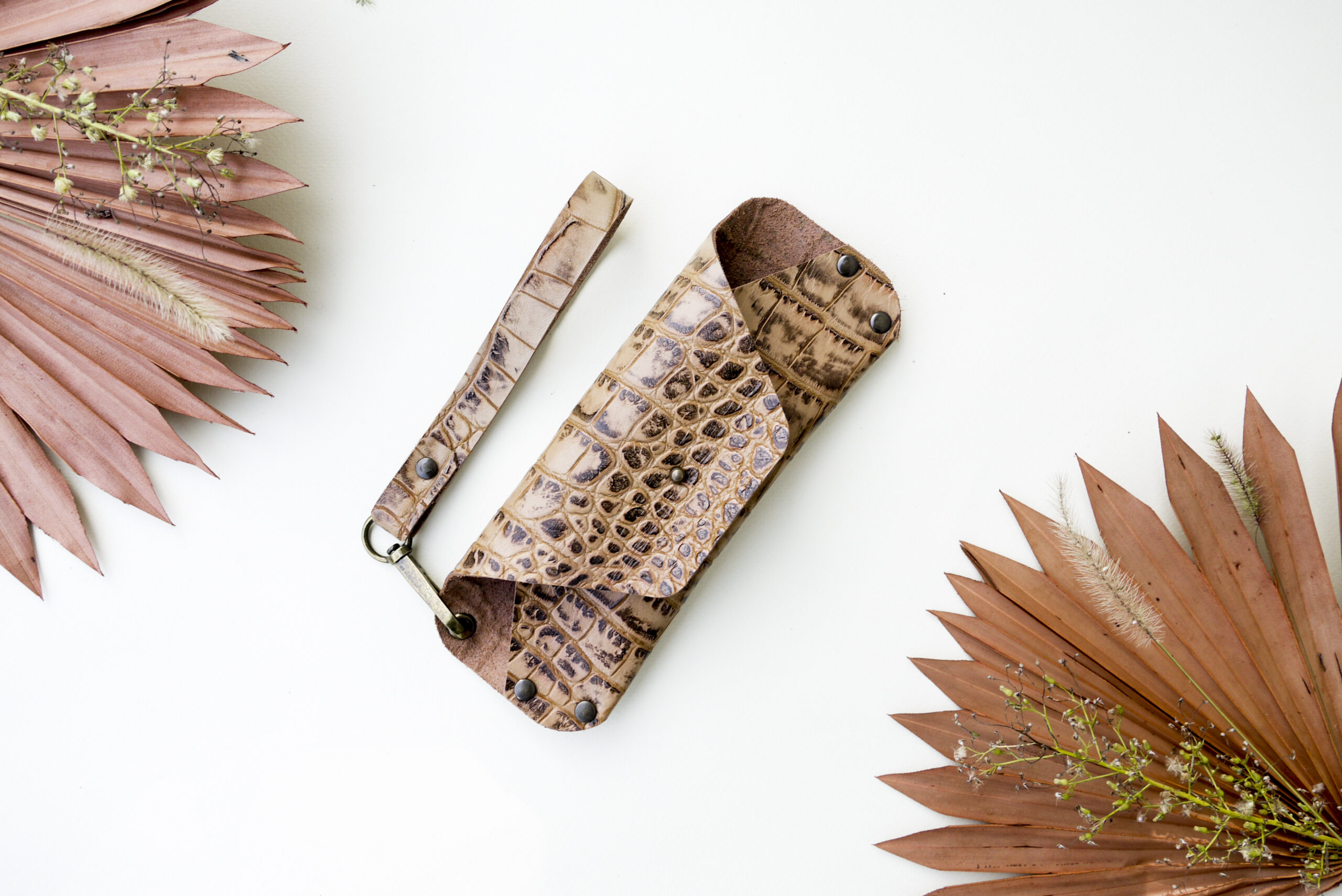 Toc de ochelari din piele naturala reciclata – imagine 4