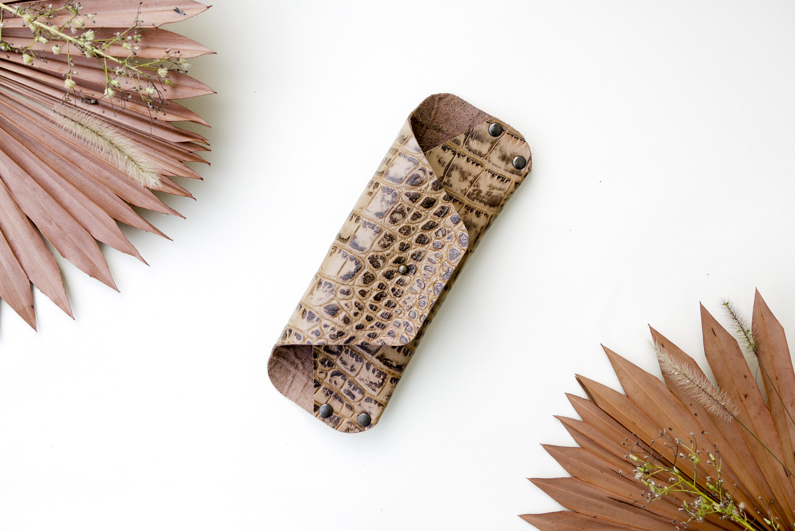 Toc de ochelari din piele naturala reciclata – imagine 5