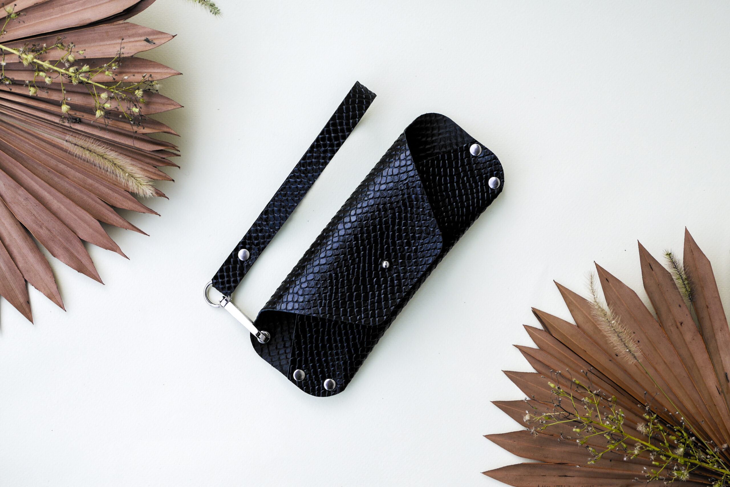 Toc de ochelari din piele naturala reciclata – imagine 7